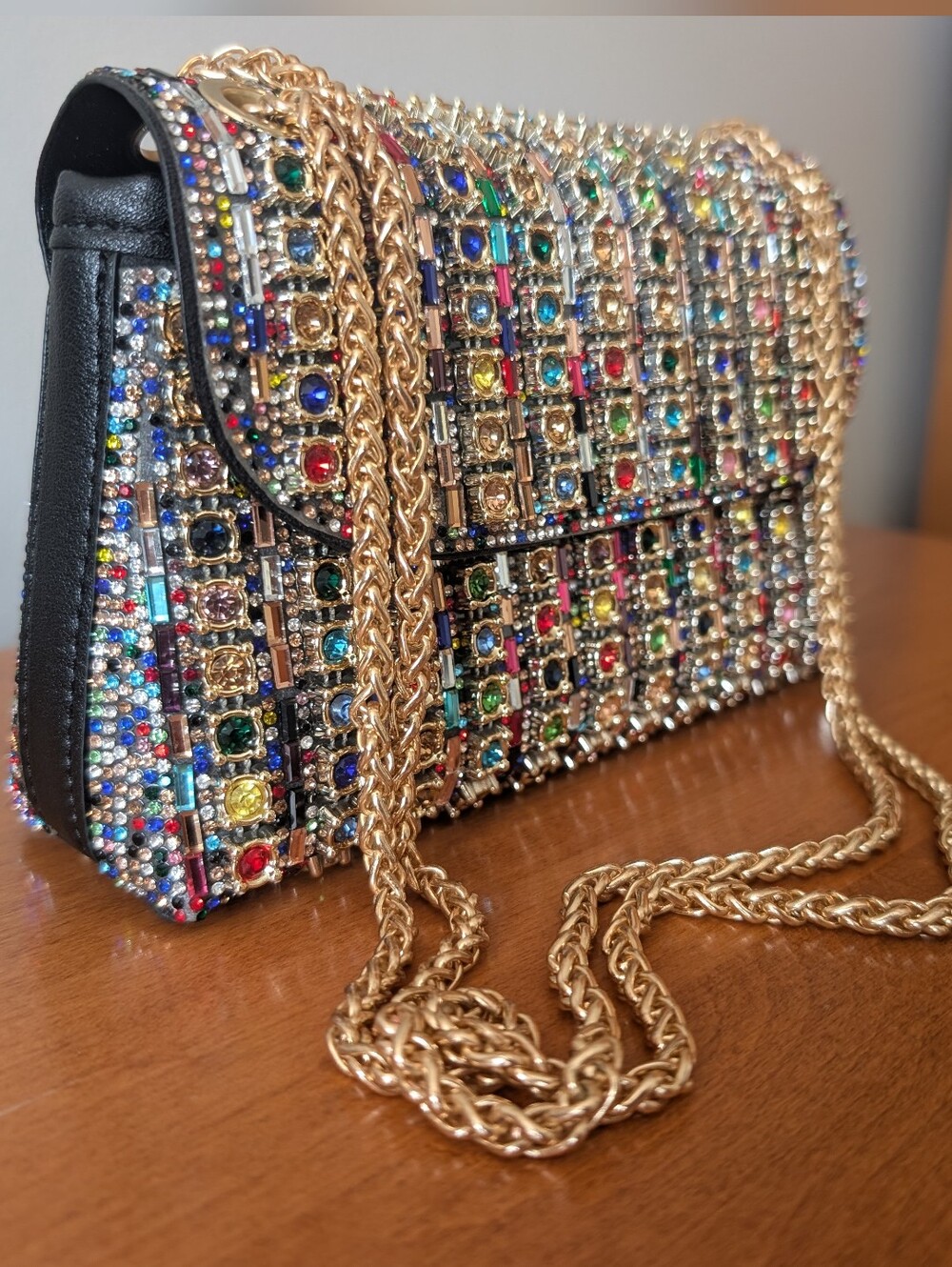 Amazon Multicolor Crystal Chain Crossbody Bag with Gold Chain - Picture 3 of 10